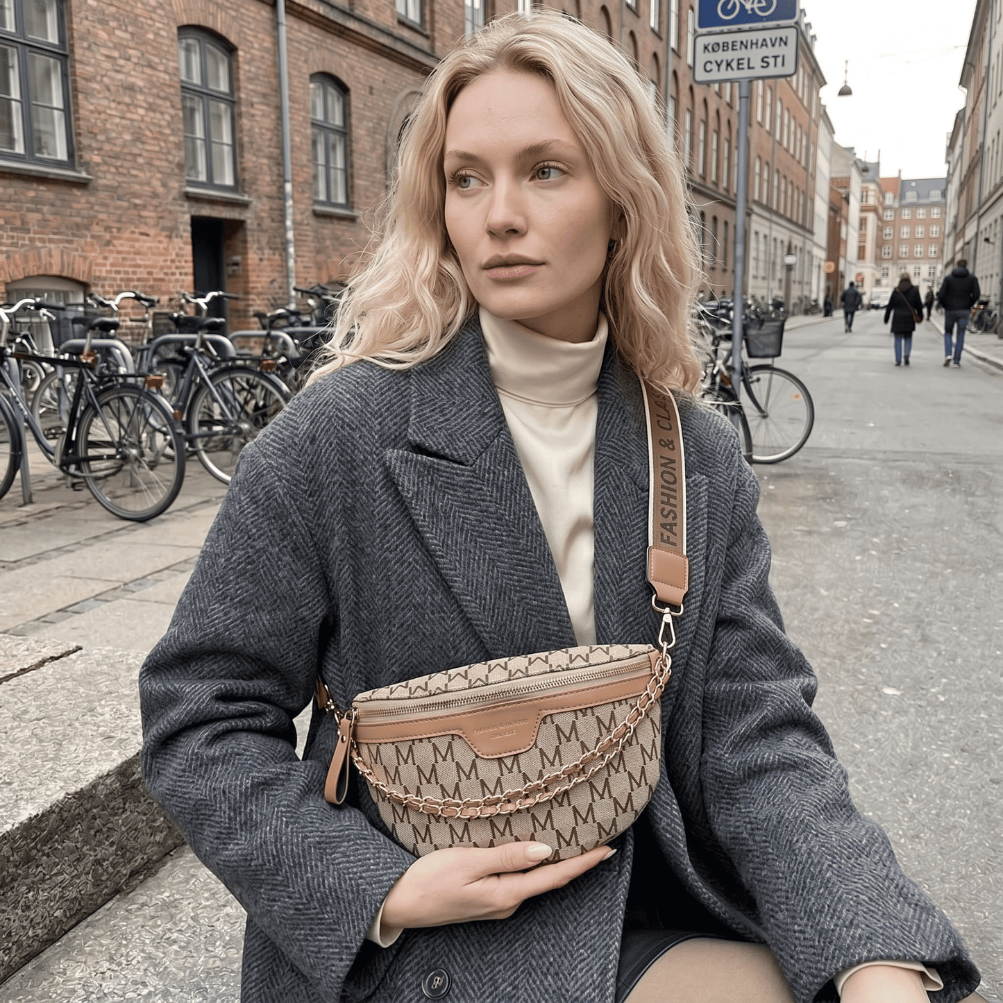 Midjeväska Med Elegant Design